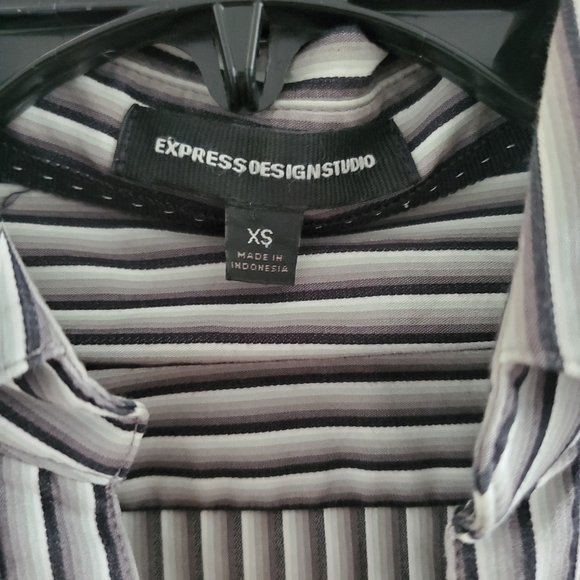 Blouse - Picture 3 of 3